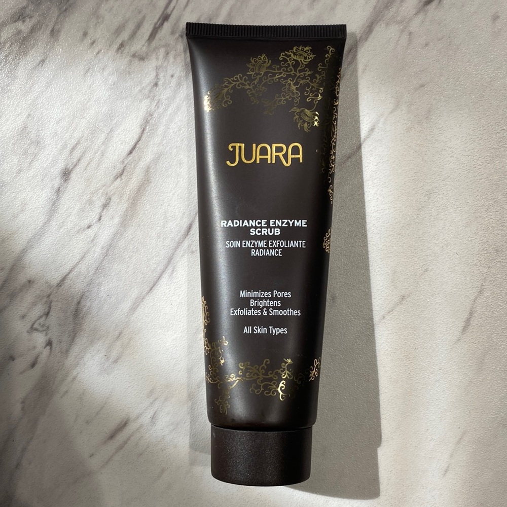 Juara radiance enzyme scrub
